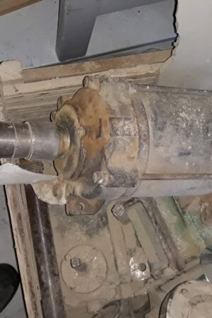 Frezavimo staklių varikliai ilgomis ašimis Trifaziai